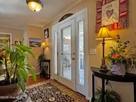 104 Oxford Court, West End, NC 27376 — 3-bedroom home in Seven Lakes South, West End, NC, photo 7 of 67: Entry right