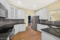 200 Snug Harbour Drive, Wilmington, NC 28405 — 3-bedroom home in Covil Estates, Wilmington, NC, photo 12 of 32