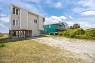 3909 W Beach Drive, Oak Island, NC 28465 — 4-bedroom waterfront home, Oak Island, NC, photo 18 of 52: 49-web-or-mls-IMG_4654