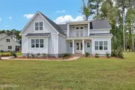 1101 Crown Pointe Drive, Hampstead, NC 28443 — 4-bedroom waterfront home in Crown Pointe, Hampstead, NC, photo 8 of 64