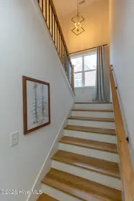 140 Surry Circle Drive S, Pinehurst, NC 28374 — 4-bedroom home in Unit 8, Pinehurst, NC, photo 16 of 32: statiway lower