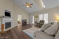 627 Compton Lane, Rocky Mount, NC 27804 — 3-bedroom home in Carriage Pond, Rocky Mount, NC, photo 7 of 44: Family Room