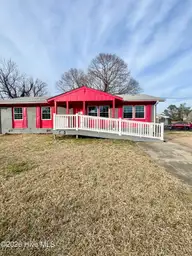 105 Yorkshire Drive, Jacksonville, NC 28546 — 4-bedroom home in Montclair, Jacksonville, NC, photo 1 of 18: unnamed (20)