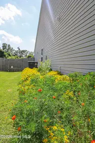 129 Backfield Place, Jacksonville, NC 28540 — 3-bedroom home in Sewell Fields of Verona, Jacksonville, NC, photo 4 of 44