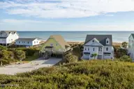 100 Conch Court, Emerald Isle, NC 28594 — 4-bedroom waterfront home in Sea Dunes, Emerald Isle, NC, photo 8 of 53: 8-web-or-mls-1S3A2012