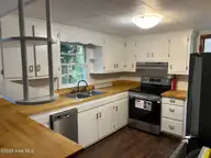 108 Carter Street, Tabor City, NC 28463 — 3-bedroom home, Tabor City, NC, photo 5 of 16: Kitchen