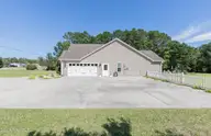 206 Old Folkstone Road, Holly Ridge, NC 28445 — 3-bedroom home in Old Folkstone Estates, Holly Ridge, NC, photo 14 of 72
