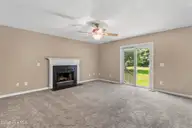 716 Benchmark Court, Wilmington, NC 28409 — 4-bedroom home in The Commons, Wilmington, NC, photo 13 of 31: Living Room (18)
