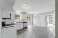 2228 E Boiling Spring Road, Southport, NC 28461 — 3-bedroom home, Southport, NC, photo 8 of 31: DSC06843