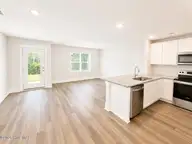 40 Cashmere Court Unit 7, Wilmington, NC 28411 — 3-bedroom townhome in Blake Farm, Wilmington, NC, photo 7 of 35