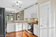 107 Argosy Drive, New Bern, NC 28560 — 3-bedroom waterfront home in Fairfield Harbour, New Bern, NC, photo 8 of 49: IMG_1604