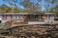 2070 Helmsman Drive SW, Supply, NC 28462 — 3-bedroom manufactured home in Captains Wheel, Supply, NC, photo 2 of 40: 2070_Helmsman-4