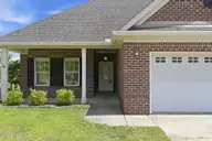 201 Silver Creek Loop, Sneads Ferry, NC 28460 — 3-bedroom home in The Landing at Mill Creek, Sneads Ferry, NC, photo 5 of 52: 5-web-or-mls-05
