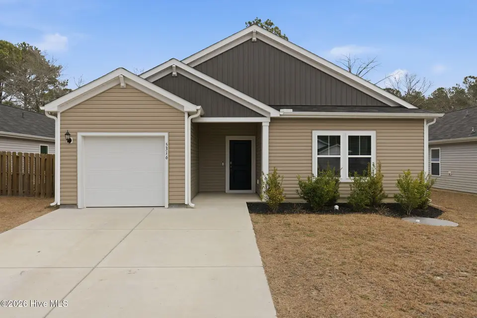 5316 Meagan Lane NE, Winnabow, NC 28479 — 3-bedroom home in Country Walk, Winnabow, NC, photo 1 of 50: 1_5316_Meagan_Lane_NE_001