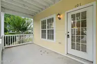 2306 Wrightsville Avenue Apt 101, Wilmington, NC 28403 — 2-bedroom condo in Trolley Path, Wilmington, NC, photo 6 of 49