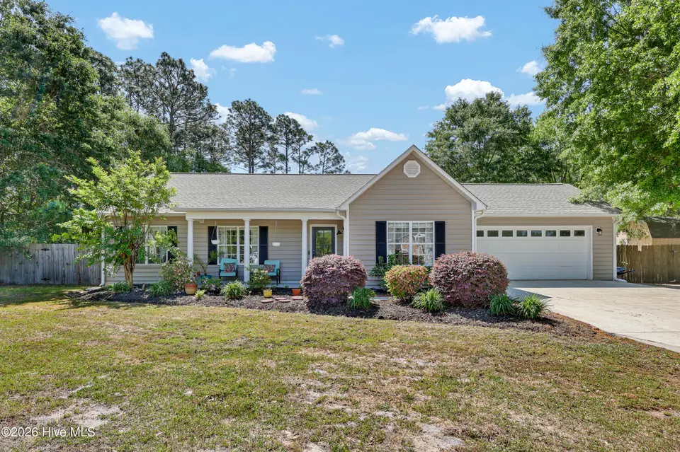 103 Greenview Court, Hampstead, NC 28443 — 3-bedroom home in Belvedere, Hampstead, NC, photo 1 of 31: IMG_8078