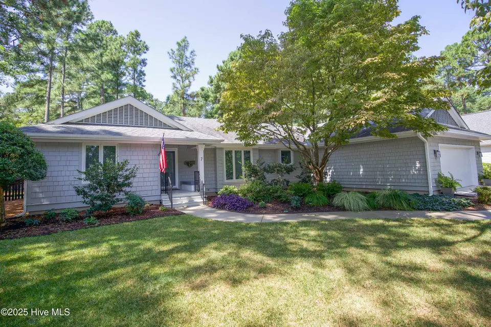 7 Sugar Gum Lane, Pinehurst, NC 28374 — 3-bedroom home in Unit 10, Pinehurst, NC, photo 1 of 60: 7 Sugar Gum Ln-8