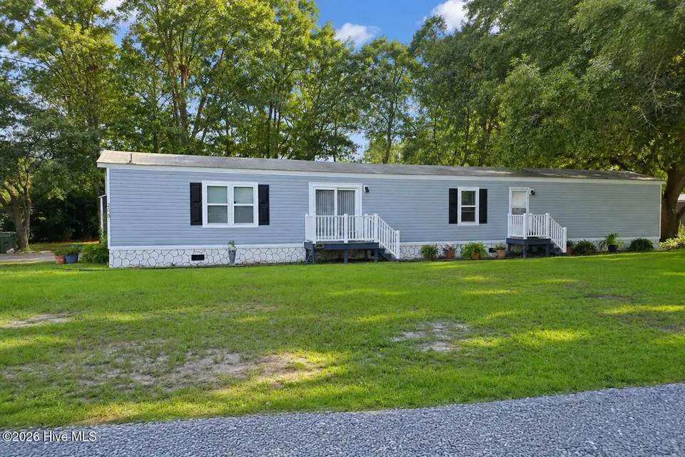 208 Branson Way, Holly Ridge, NC 28445 — 3-bedroom manufactured home, Holly Ridge, NC, photo 1 of 11