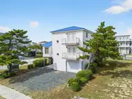 189 E Second Street, Ocean Isle Beach, NC 28469 — 4-bedroom waterfront home, Ocean Isle Beach, NC, photo 9 of 45: 03-https---www