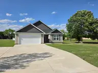 422 Mitchell Farm Road, Goldsboro, NC 27530 — 3-bedroom home in Summerlin, Goldsboro, NC, photo 6 of 29