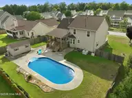 101 Ellington Place, Jacksonville, NC 28540 — 4-bedroom home in Williamsburg Plantation, Jacksonville, NC, photo 17 of 50
