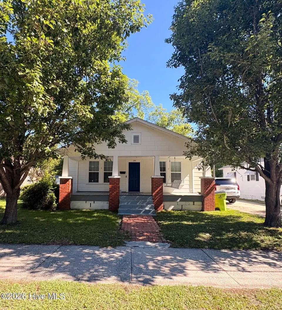 109 E Calhoun Street, Whiteville, NC 28472 — 3-bedroom home, Whiteville, NC, photo 1 of 21: Front of House