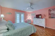 6025 Inland Greens Drive, Wilmington, NC 28405 — 3-bedroom townhome in Inland Greens, Wilmington, NC, photo 21 of 35: 6025InlandGreensDriveInteriors-18