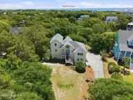 9707 Green Glen Road, Emerald Isle, NC 28594 — 4-bedroom home in Dolphin Ridge, Emerald Isle, NC, photo 3 of 45: ocean 1