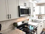 109 Royal Court, Jacksonville, NC 28546 — 3-bedroom home in Regalwoods, Jacksonville, NC, photo 9 of 21