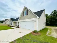 752 Quiet Meadow Drive, Jacksonville, NC 28546 — 3-bedroom home in Serenity Crossing, Jacksonville, NC, photo 5 of 55: IMG-2303-jpg