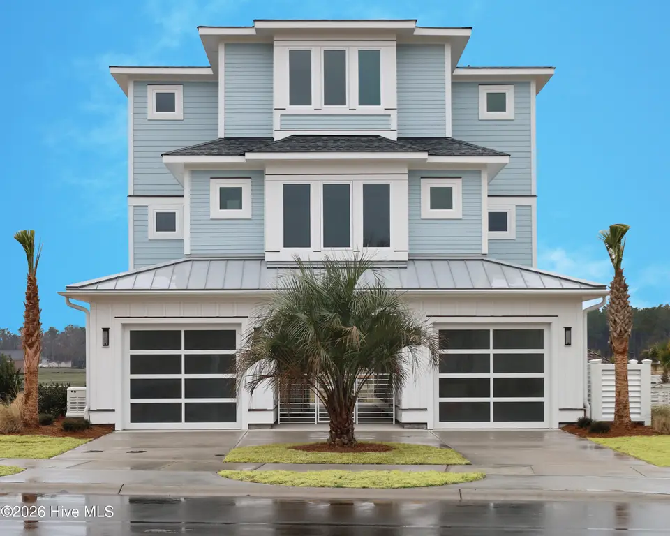 123 Seafaring Lane, Hampstead, NC 28443 — 4-bedroom waterfront home in Salters Haven at Lea Marina, Hampstead, NC, photo 1 of 52: Front Elevation