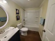 926 Railroad Street, Belhaven, NC 27810 — 3-bedroom manufactured home, Belhaven, NC, photo 14 of 18: 014 Hall Bath