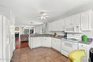 135 Luke Court, New Bern, NC 28560 — 3-bedroom home in Wavy Meadows, New Bern, NC, photo 8 of 35: Kitche n