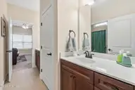 290 Pinyon Circle, Pinehurst, NC 28374 — 4-bedroom home in Unit 10, Pinehurst, NC, photo 20 of 50: bathroom 1