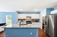 910 Pine Needles Road, Southport, NC 28461 — 3-bedroom home in Boiling Spring Lakes, Southport, NC, photo 12 of 53