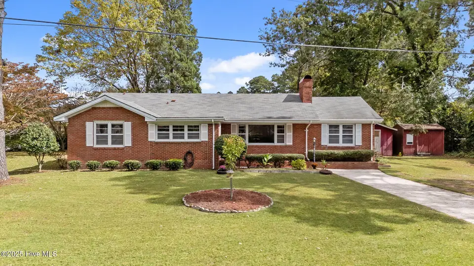 704 N Grace Avenue, New Bern, NC 28562 — 3-bedroom home in Trent Park, New Bern, NC, photo 1 of 46: Primary Photo