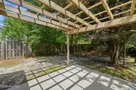 2016 White Road, Wilmington, NC 28411 — 2-bedroom home in Meadowbrook, Wilmington, NC, photo 23 of 30: 20_2016_white_rd_020
