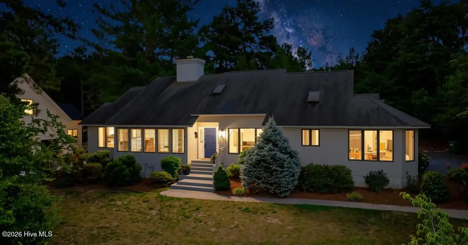 720 Diamondhead Drive S, Pinehurst, NC 28374 — 3-bedroom home in Unit 13, Pinehurst, NC, photo 1 of 30: Night time