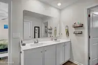 425 Tributary Circle, Wilmington, NC 28401 — 4-bedroom home in Riverside, Wilmington, NC, photo 19 of 33