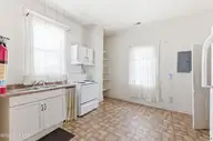 623 S 6th Street, Wilmington, NC 28401 — 4-bedroom home, Wilmington, NC, photo 5 of 28