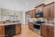7 Stanton Circle, Pinehurst, NC 28374 — 4-bedroom townhome in Cotswold, Pinehurst, NC, photo 7 of 31: Kitchen