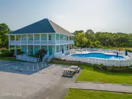 301 Ransom Brook Court, Beaufort, NC 28516 — 3-bedroom home in Eastman Creek, Beaufort, NC, photo 3 of 40: 39-web-or-mls-chadwick-visuals-eastmans-