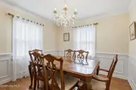 206 Royal Oak Drive, Wilmington, NC 28409 — 4-bedroom waterfront home in Hickory Knoll, Wilmington, NC, photo 16 of 60
