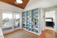 515 S Bald Head Wynd, Bald Head Island, NC 28461 — 5-bedroom home in BHI (Bald Head Island), Bald Head Island, NC, photo 15 of 54: 515SBHWMLSINTERIORS6