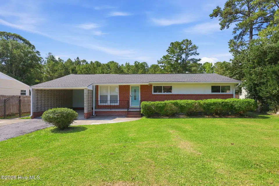 125 Bryan Boulevard, Havelock, NC 28532 — 3-bedroom home in Havelock Park, Havelock, NC, photo 1 of 52: 1-web-or-mls-IMG_8068