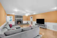 1994 Den Tree Court, New Bern, NC 28562 — 3-bedroom home in River Trace, New Bern, NC, photo 17 of 50: Living Room