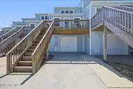 3 Bermuda Landing Place, North Topsail Beach, NC 28460 — 3-bedroom waterfront townhome in Bermuda Landing, North Topsail Beach, NC, photo 3 of 69: 02-IMG_4470