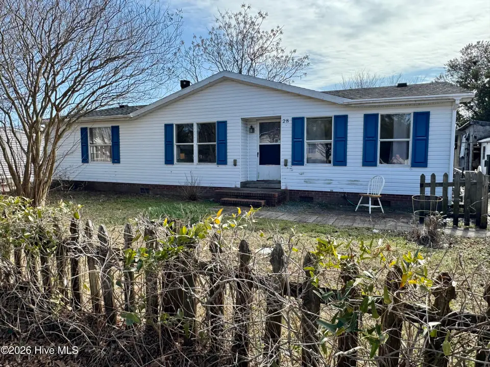 6140 Carolina Beach Road Trlr 28, Wilmington, NC 28412 — 3-bedroom manufactured home in South Ridge, Wilmington, NC, photo 1 of 1: Front