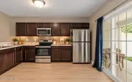205 E Murrow Lane, Jacksonville, NC 28546 — 2-bedroom townhome in Carolina Plantations, Jacksonville, NC, photo 4 of 12: 173612D9-1EF7-453E-ACC3-6D0214C4FC6B