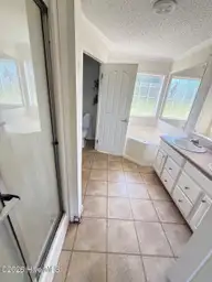 145 Lloyds Lane, Washington, NC 27889 — 3-bedroom manufactured home, Washington, NC, photo 5 of 13: IMG_0178